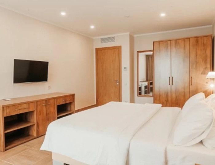 2-местное 2-комн. люкс с балк. катег. В - Отель Amza Park Hotel / Амза Гагра