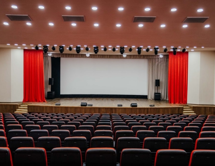 Киноконцертный зал «Премьер» - Отель Amza Park Hotel / Амза Гагра